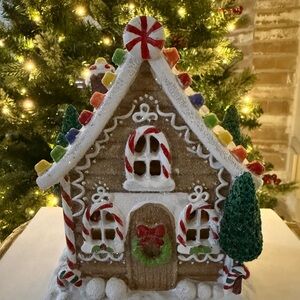 Gingerbread Christmas House